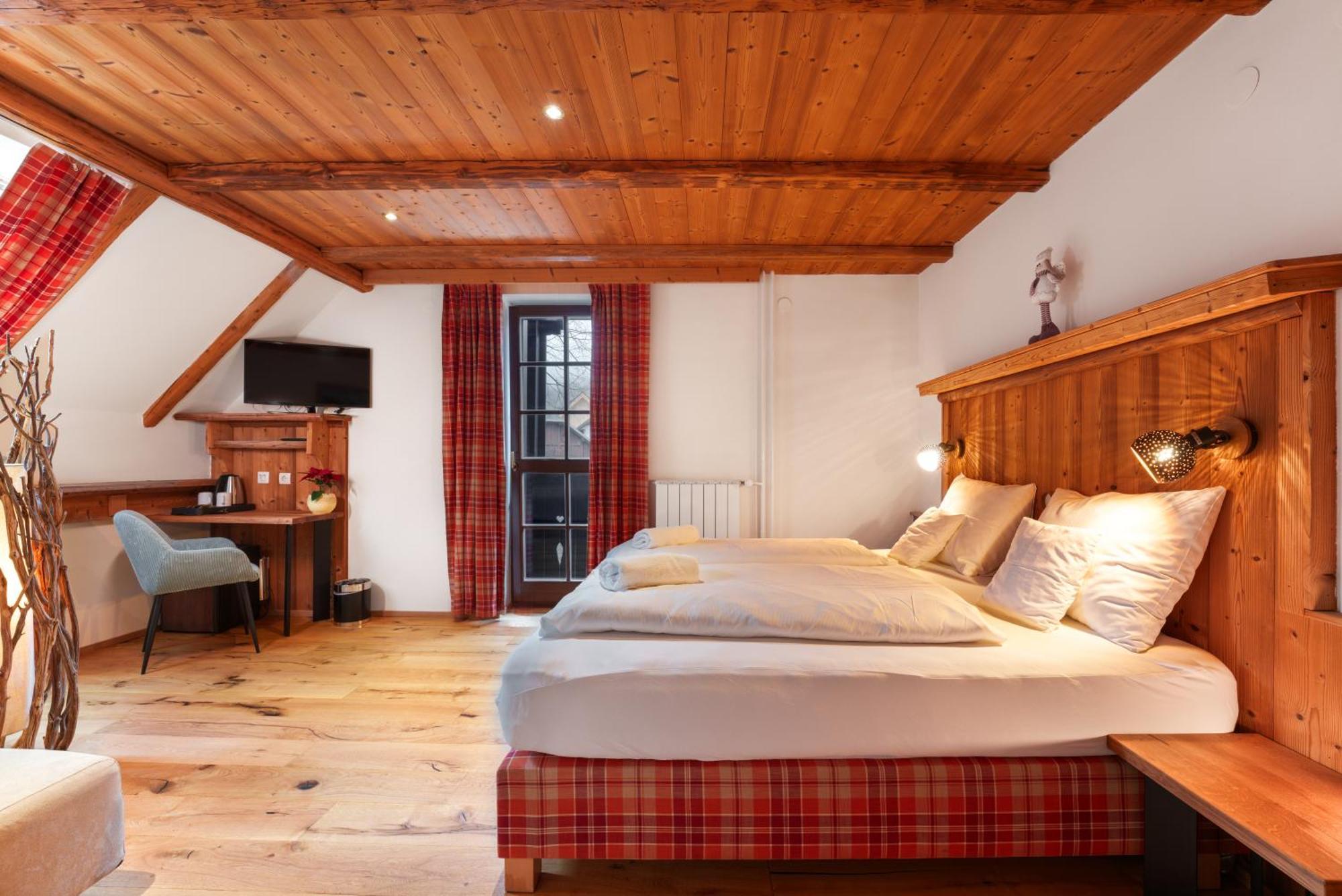 Gostilna Pri Martinu Hotel Kranjska Gora Eksteriør billede